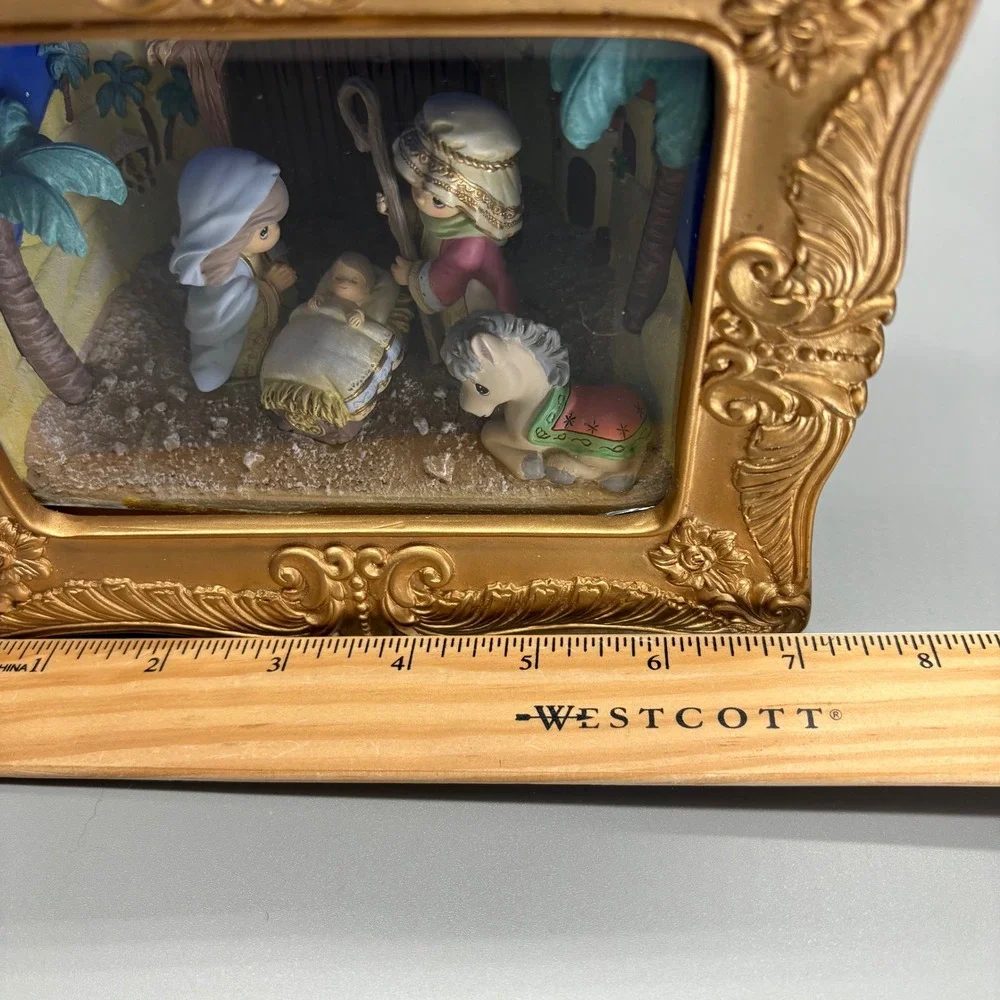 Precious Moments Nativity‎ Scene Shadow Music Box Framed 2013 O Holy Night